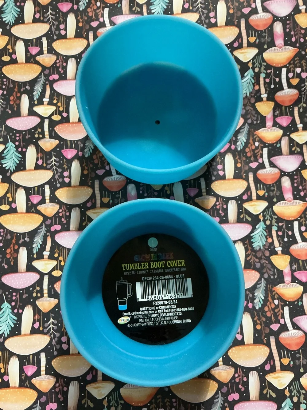 Glow in The Dark Silicone Tumbler Boot Cover 2 Orange & 2 Teal Blue